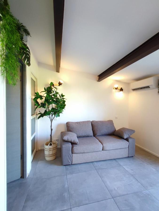 L'Ousto - Studio Avec Magnifique Terrasse A 5 Min De Cassis Рокфор-ла-Бедюл Екстериор снимка